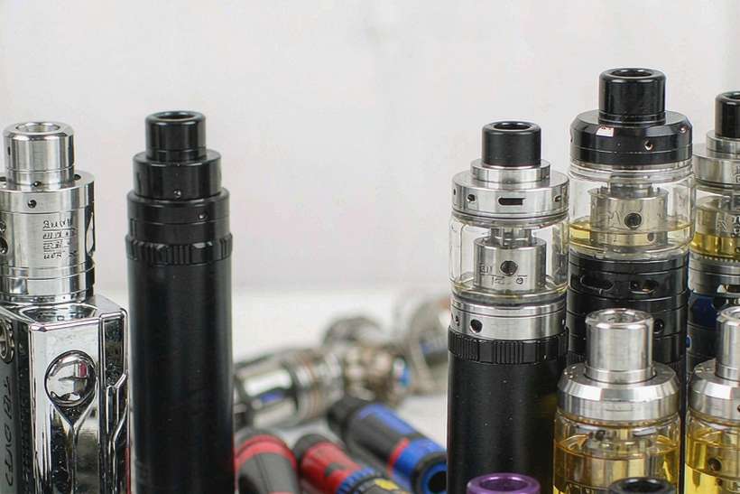 B2B Supply of Elektronna Ya Sisgareta in Athens — EU stock