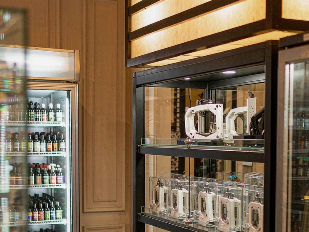 B2B Supply of Elektronna Ya Sisgareta products in Athens — budget tier