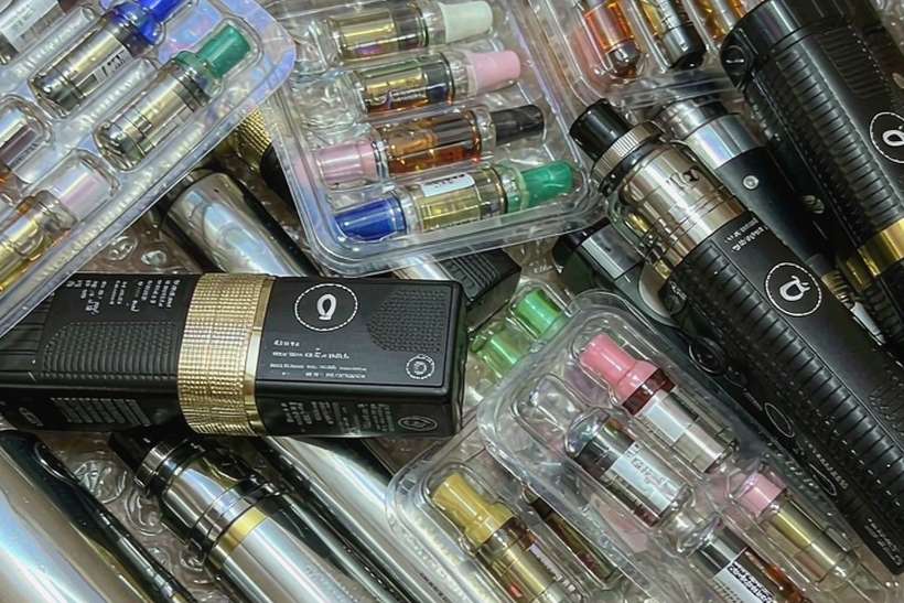 Buyer's Guide to Elektronna Ya Sisgareta e-liquid — bulk case