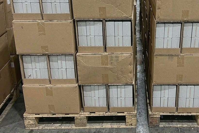 Checklist for Elektronna Ya Sisgareta products in Athens — small parcel