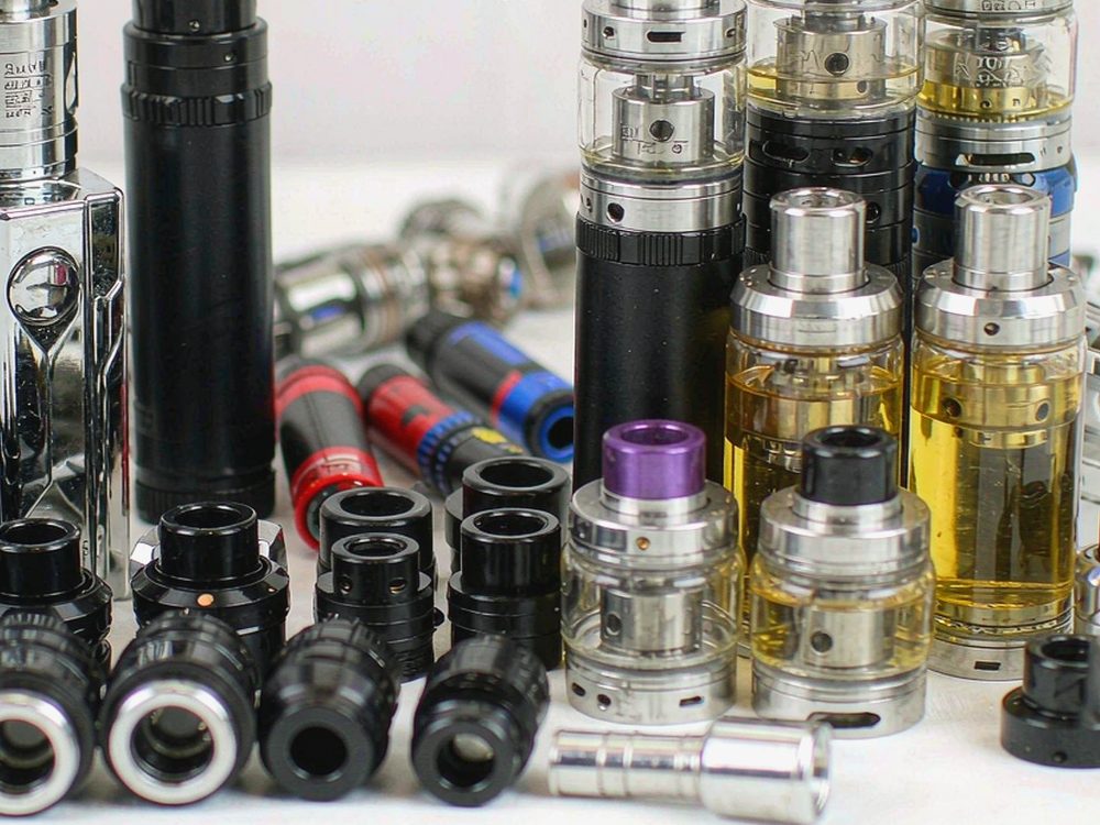 Comparison of Elektronna Ya Sisgareta e-liquid Suppliers — premium tier