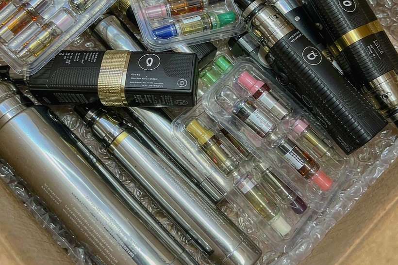 Comparison of Elektronna Ya Sisgareta hardware Suppliers — bulk case