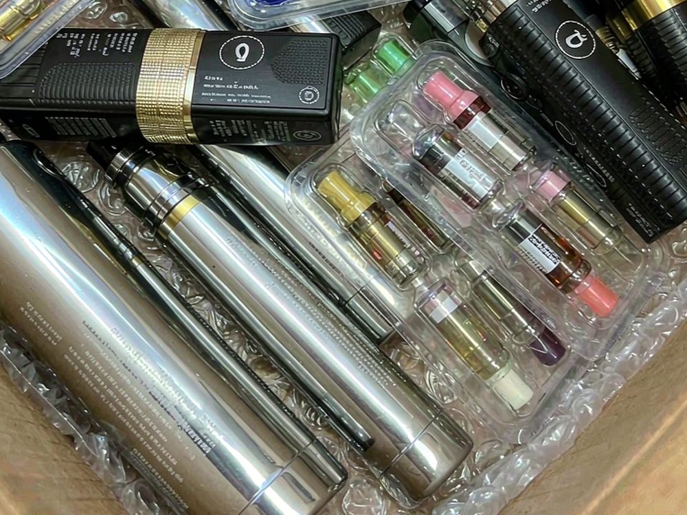 Comparison of Elektronna Ya Sisgareta kits Suppliers — premium tier