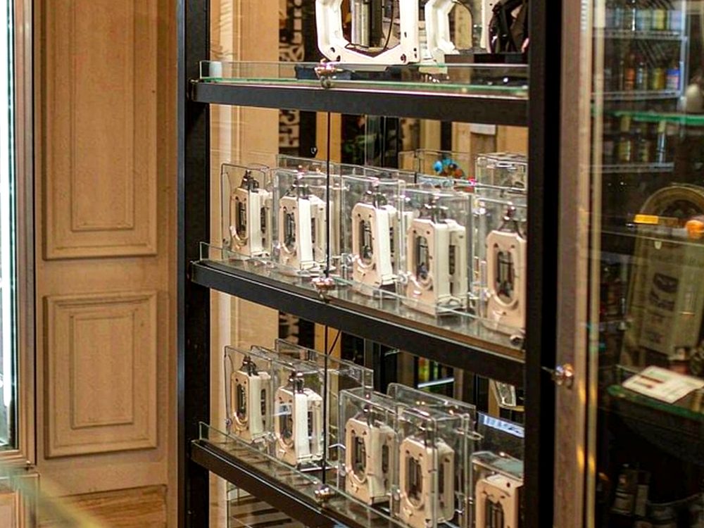 Comparison of Elektronna Ya Sisgareta products in Athens Suppliers — bulk case