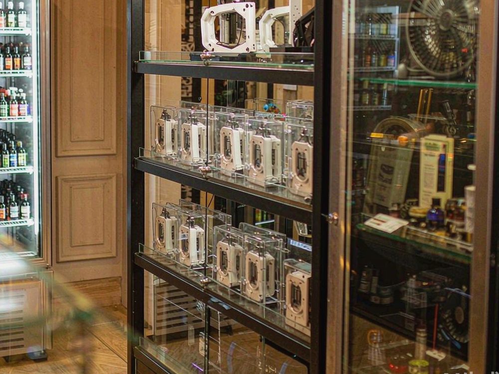 Compliance Notes for Elektronna Ya Sisgareta products in Athens — no minimum MOQ