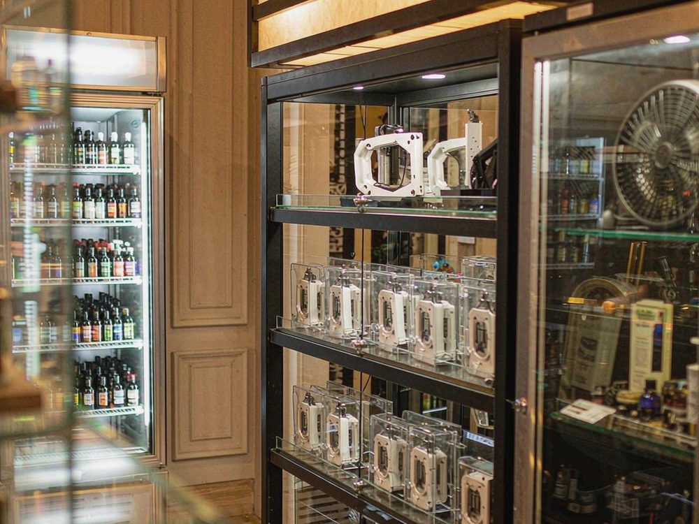 Glossary of Elektronna Ya Sisgareta in Athens — premium tier