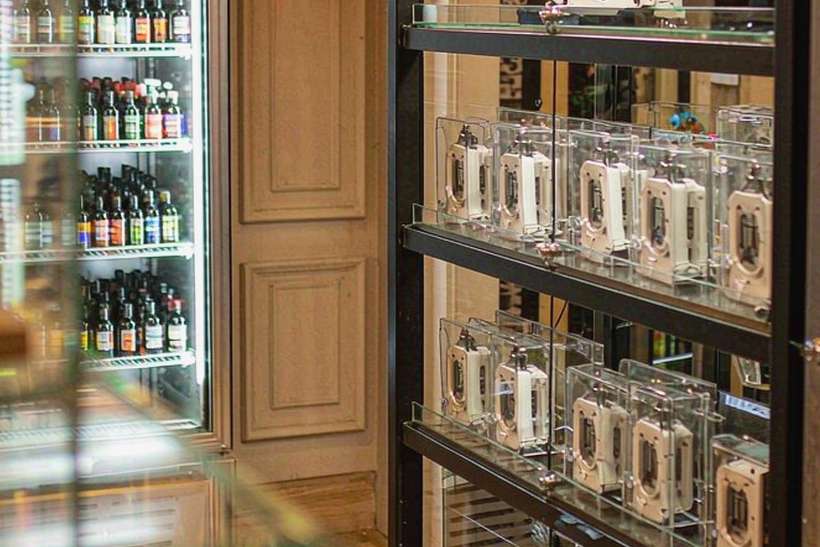 How to Store Elektronna Ya Sisgareta products in Athens — Spring catalog