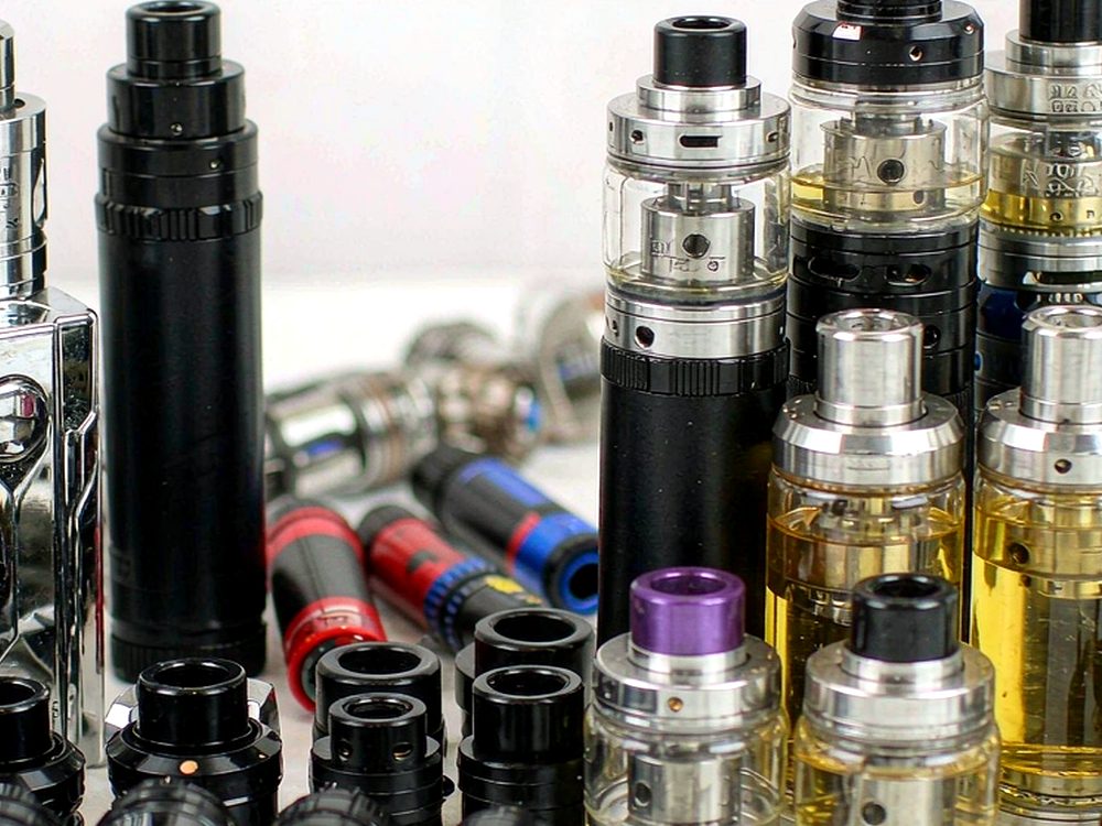 Launch Plan for Elektronna Ya Sisgareta in Athens — wholesale only