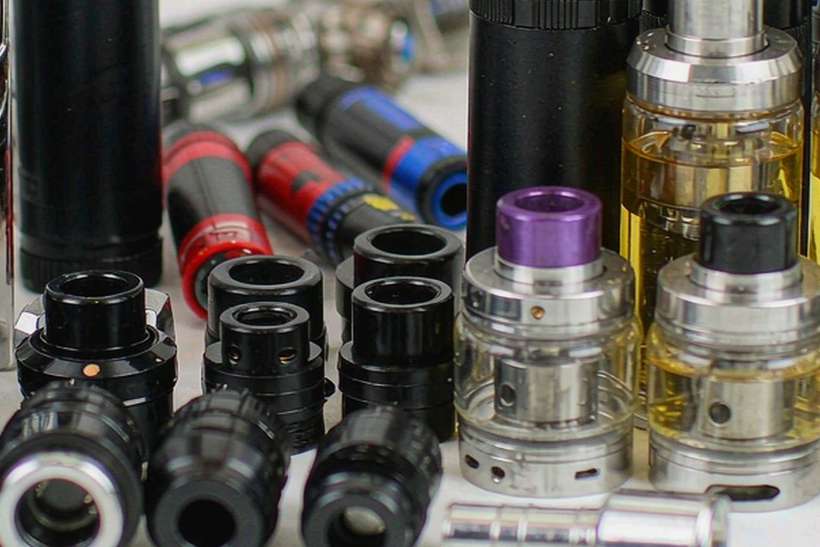 Launch Plan for Elektronna Ya Sisgareta pods — OEM available