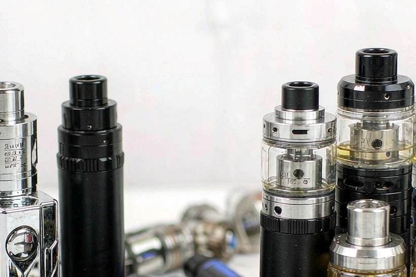 Margins on Elektronna Ya Sisgareta tanks — Asia Pacific