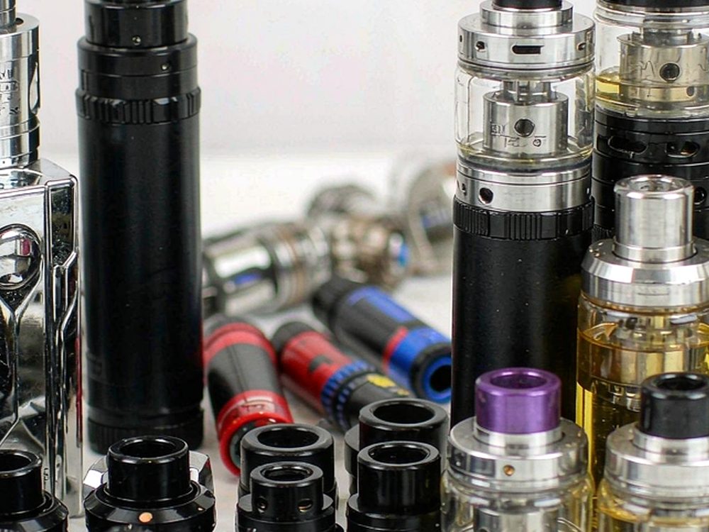 Market Overview of Elektronna Ya Sisgareta accessories — premium tier