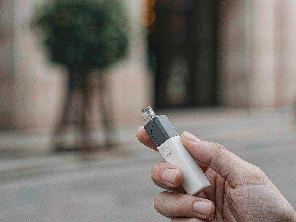 Market Overview of Elektronna Ya Sisgareta kits — premium tier