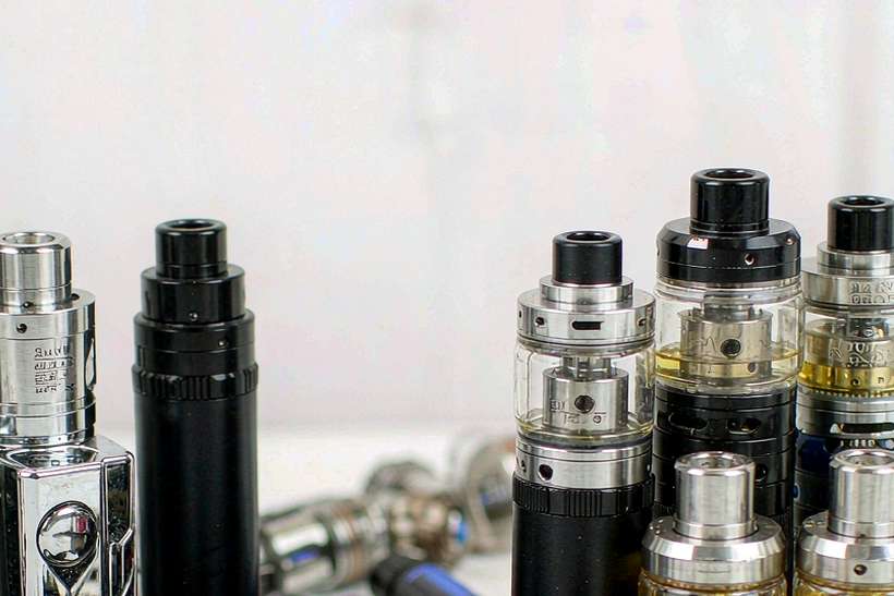 MOQ and Lead Time for Elektronna Ya Sisgareta e-liquid — US warehouse