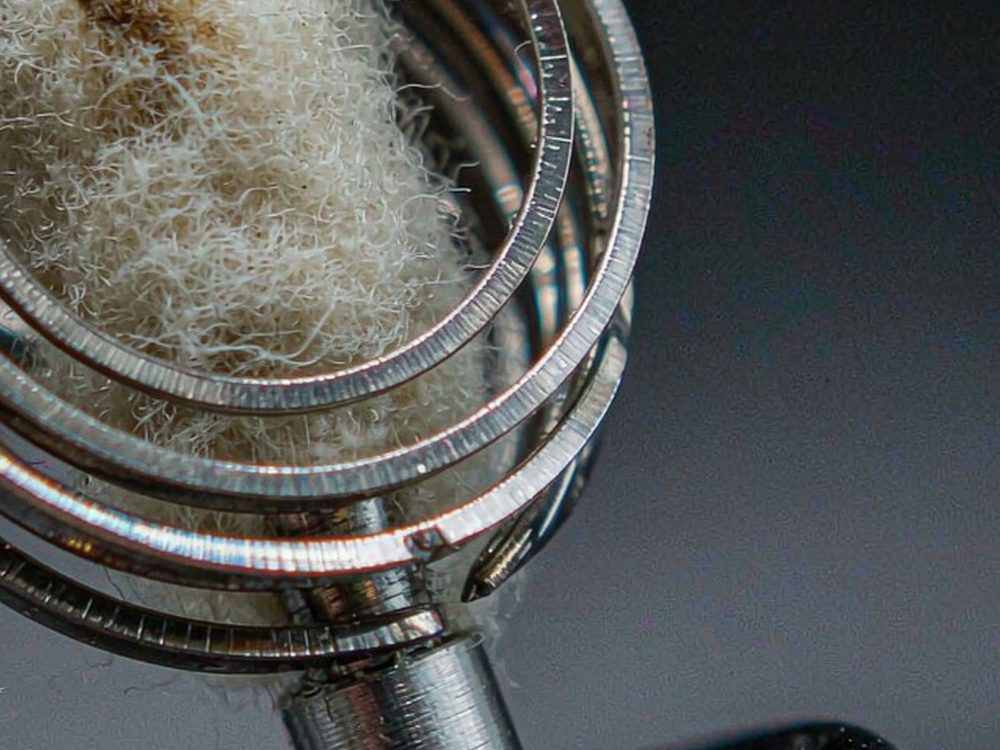 Regional Review of Elektronna Ya Sisgareta accessories — premium tier
