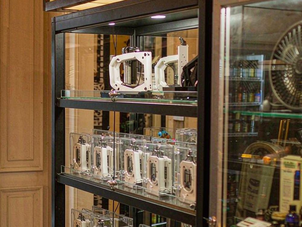 Reseller Guide to Elektronna Ya Sisgareta in Athens — wholesale only