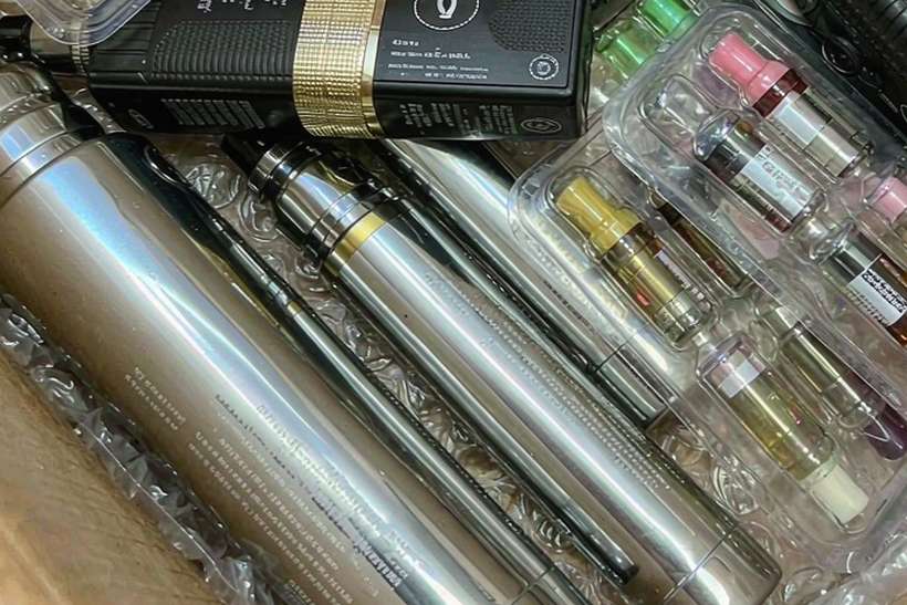 Restocking Elektronna Ya Sisgareta e-liquid — Middle East
