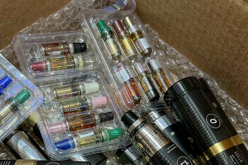 Shipping Guide for Elektronna Ya Sisgareta accessories — container load