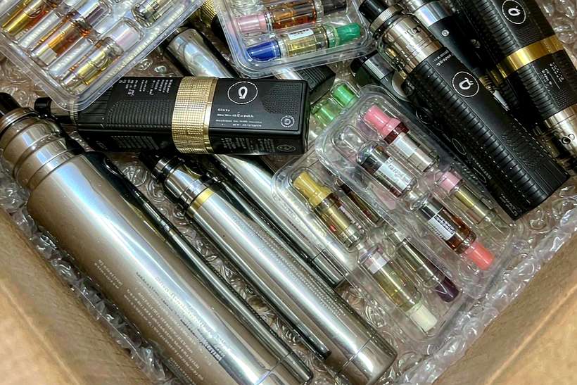 Shipping Guide for Elektronna Ya Sisgareta e-liquid — US warehouse