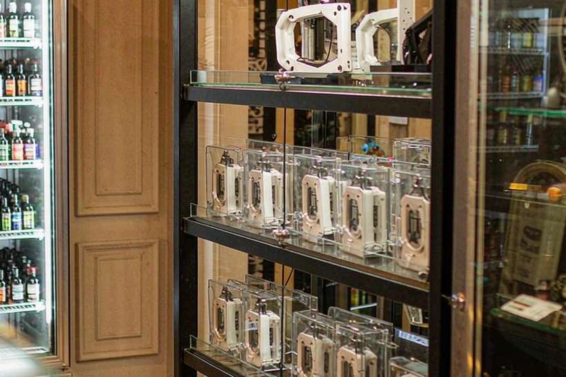 Shipping Guide for Elektronna Ya Sisgareta products in Athens — Middle East