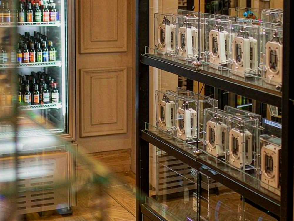 Shipping Guide for Elektronna Ya Sisgareta products in Athens — verified suppliers