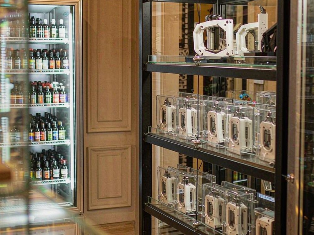 Trend Report on Elektronna Ya Sisgareta in Athens — wholesale only