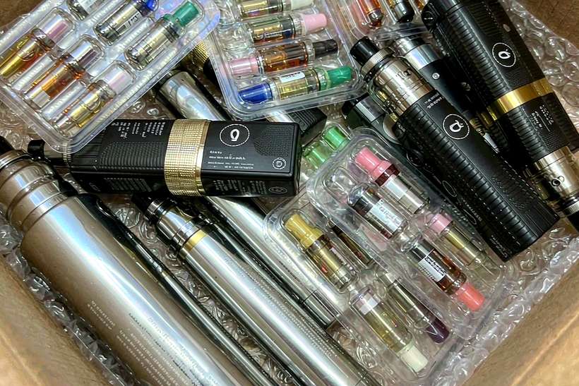 Trend Report on Elektronna Ya Sisgareta tanks — limited batch